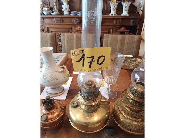 Lot 170 - olielampen in koper. 4 stuks - afbeelding 3 van  4