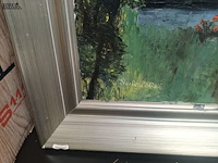 Lot 170 - schilderij woning met luiken - afbeelding 4 van  4