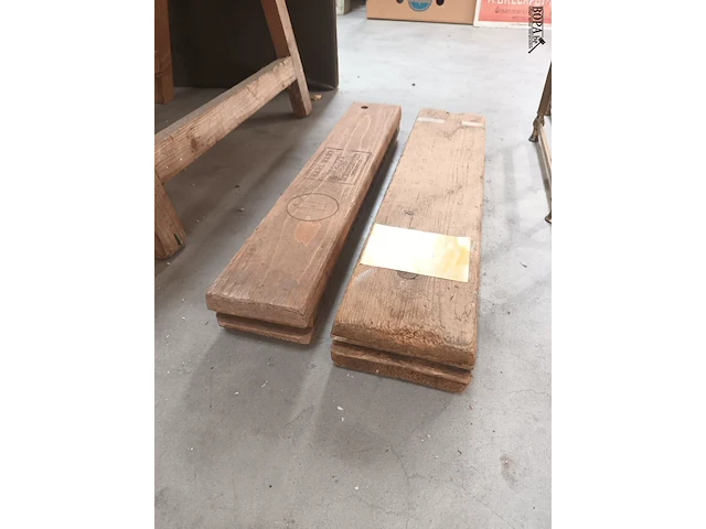 Lot 170 - sigarenmal met sigaren. 2 stuks - afbeelding 2 van  5