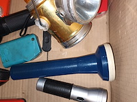 Lot 170 - zaklampen. 11 stuks - afbeelding 2 van  3