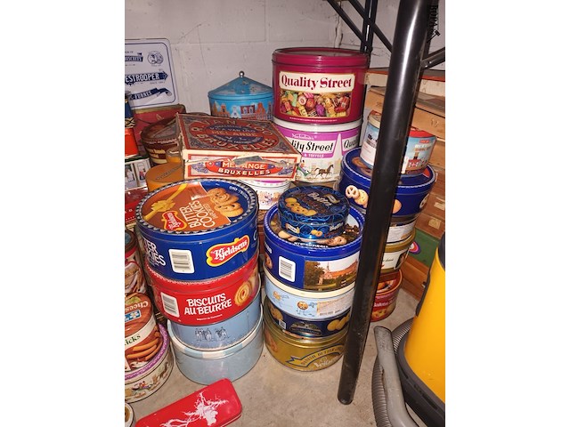 Lot 171 - blikken dozen en sigarenkistjes - afbeelding 2 van  4