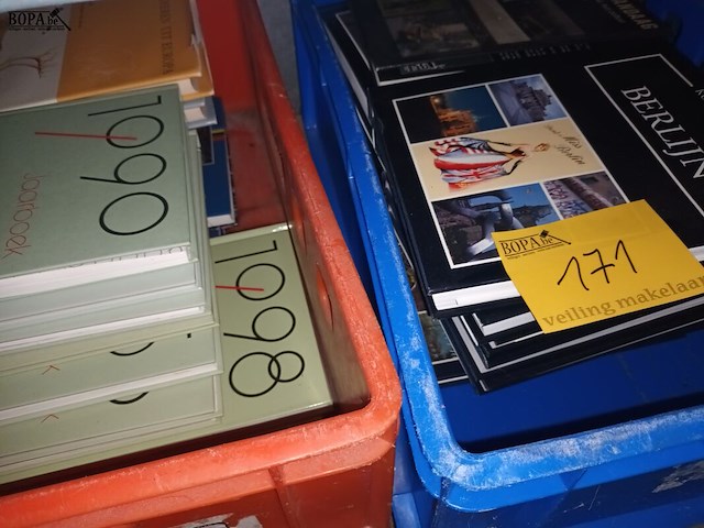 Lot 171 - boeken artis historia - afbeelding 1 van  3