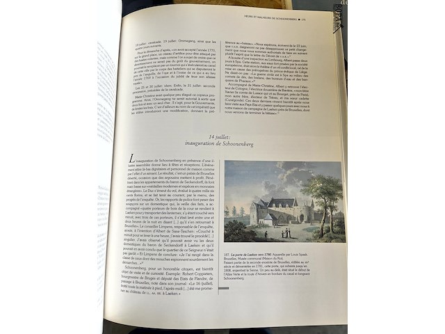 Lot 171 - laeken un château de l'europe des lumières - afbeelding 3 van  6