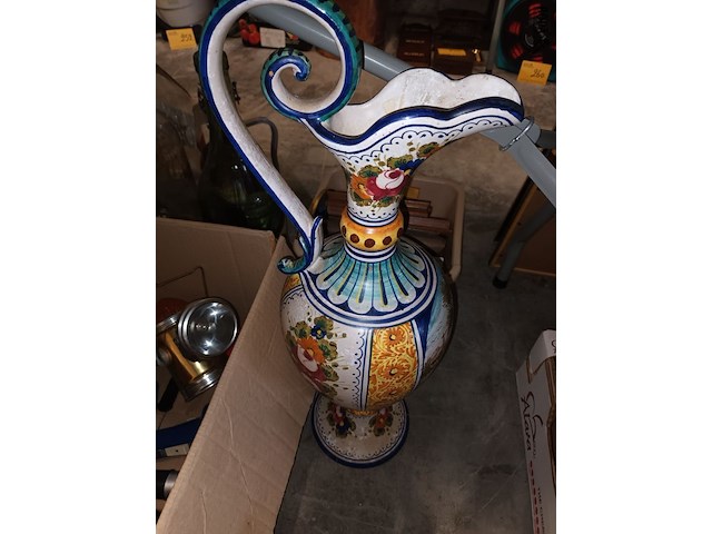 Lot 171 - vazen. 4 stuks - afbeelding 5 van  5