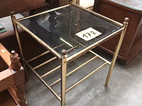Lot 172 - bijzettafeltje in koper - afbeelding 2 van  3