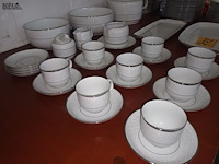 Lot 172 - eetservies eschenbach bavaria. 64 stuks - afbeelding 3 van  5