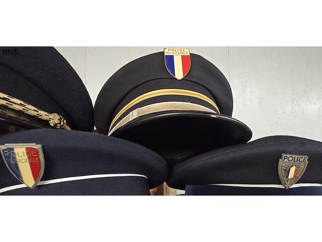 Lot 172 - frankrijk 8 kepies - afbeelding 7 van  7