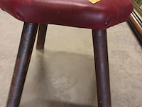 Lot 172 - houten kruk - afbeelding 2 van  2
