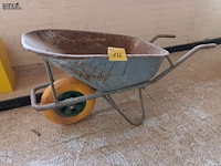 Lot 172 - kruiwagen - afbeelding 2 van  3