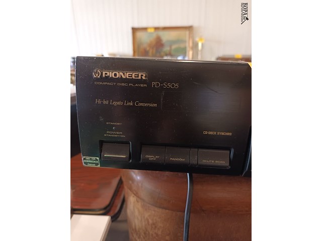 Lot 172 - pioneer cd player - afbeelding 2 van  2