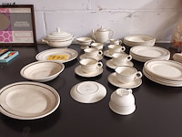 Lot 172 - servies nimy. 37 stuks - afbeelding 2 van  5