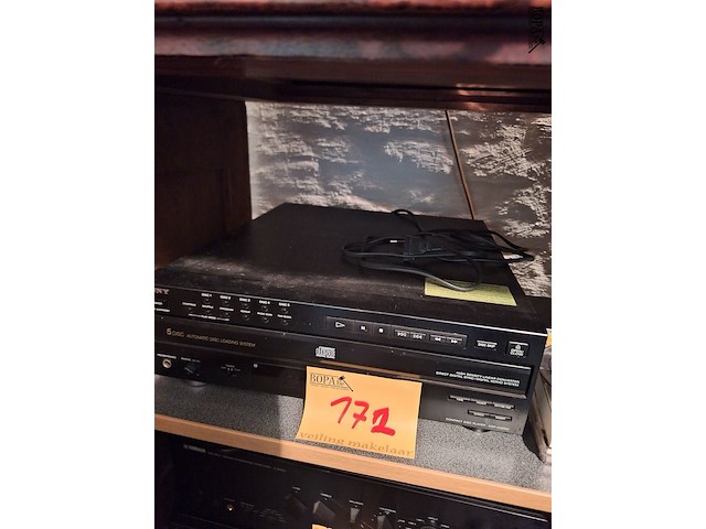 Lot 172 - sony cd speler - afbeelding 2 van  2
