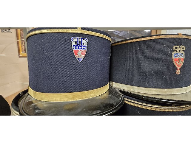 Lot 173 - frankrijk 8 kepies - afbeelding 3 van  5