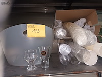 Lot 173 - glaasjes, ijsemmer, bekertjes - afbeelding 1 van  3