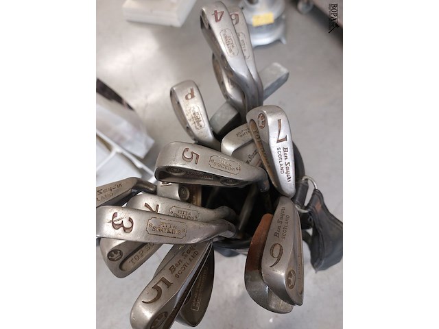 Lot 173 - golftas browning met golfclubs - afbeelding 2 van  2