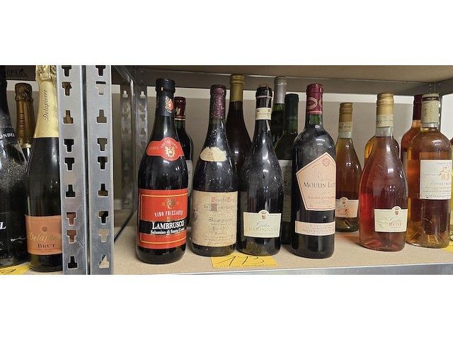 Lot 173 - lot wijn rood 9 flessen - afbeelding 1 van  2