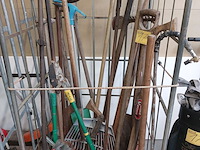 Lot 174 - lot (tuin) gereedschap, ong. 23 stuks - afbeelding 1 van  1