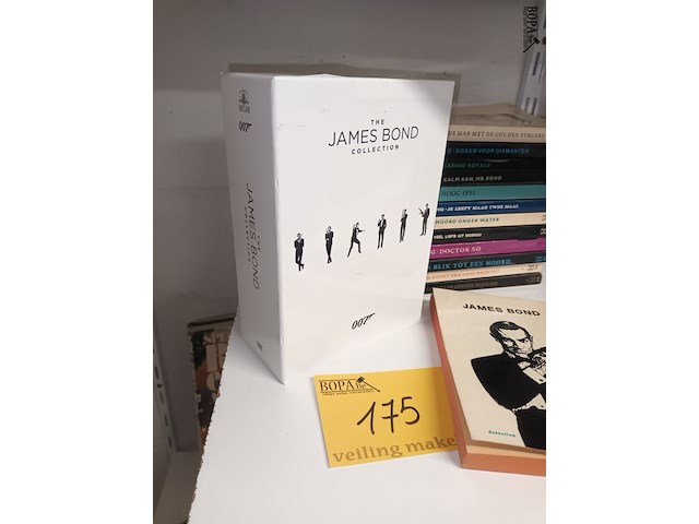 Lot 175 - boeken en dvd’s james bond - afbeelding 2 van  4