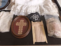 Lot 175 - groot lot kantwerk - afbeelding 5 van  5