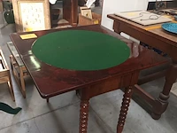 Lot 175 - kaarttafel