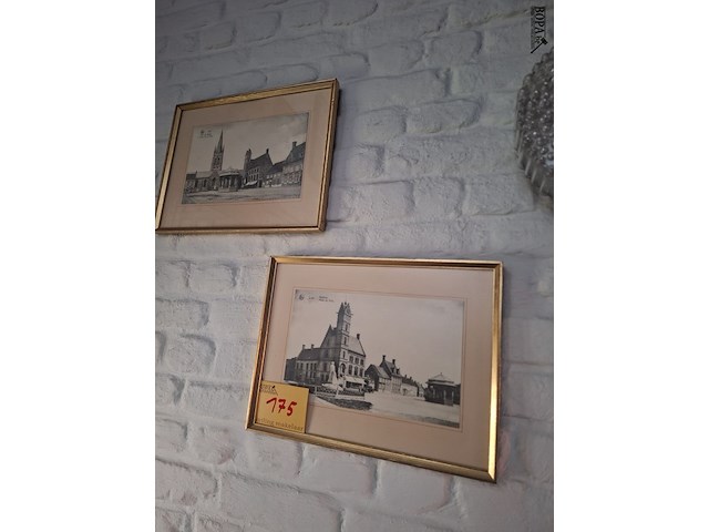 Lot 175 - kaders met oude foto’s. 2 stuks - afbeelding 1 van  1