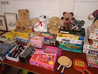 Lot 175 - speelgoed. 42 stuks - afbeelding 2 van  8