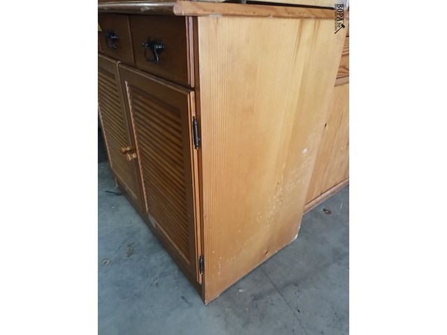 Lot 175 - vintage kast - afbeelding 2 van  3