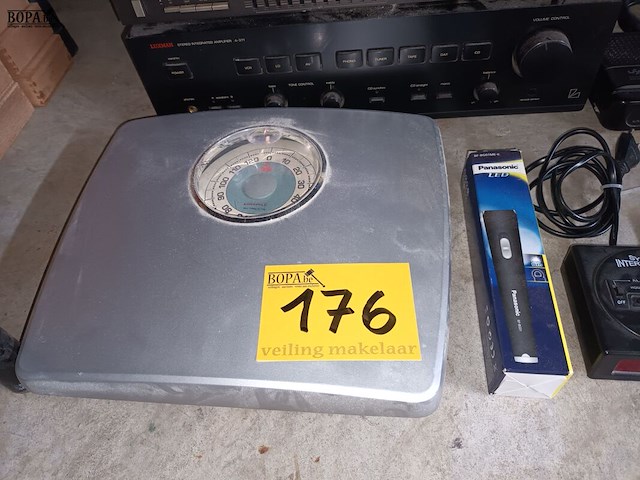 Lot 176 - diverse elektro. 14 stuks - afbeelding 6 van  6