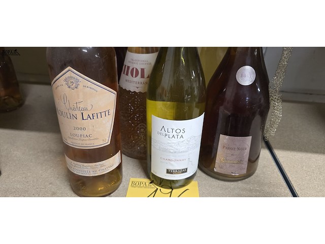 Lot 176 - lot wijn wit 6 flessen - afbeelding 2 van  3