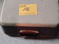 Lot 176 - oude typemachine triumph - afbeelding 1 van  2