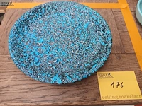 Lot 176 - sierbord blauw/zwart