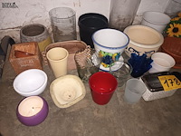 Lot 178 - bloempotten. 30 stuks - afbeelding 2 van  3