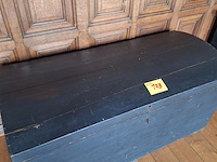 Lot 178 - houten kist - afbeelding 1 van  2