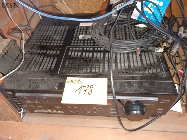 Lot 178 - jvc audio en video ontvanger - afbeelding 1 van  5