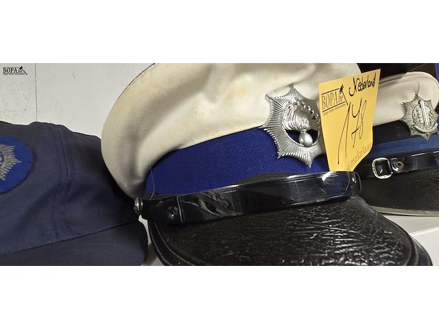 Lot 178 - nederland 3 kepies + 1 pet + 1 schuitje - afbeelding 3 van  5