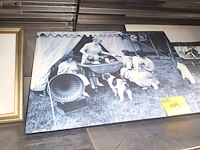 Lot 179 - canvas. 2 stuks - afbeelding 2 van  3