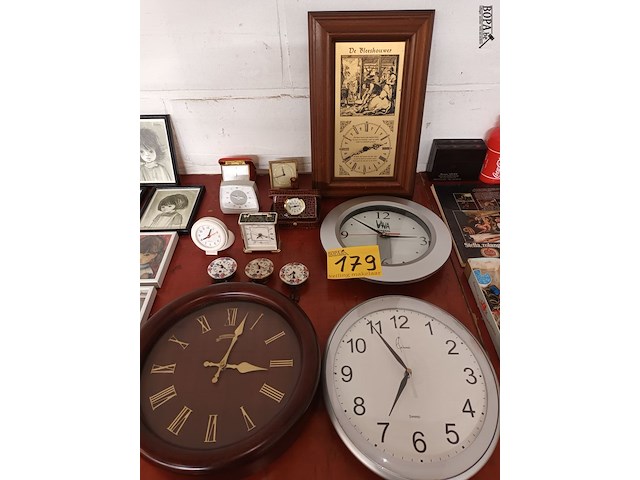 Lot 179 - klokken. 13 stuks - afbeelding 1 van  5