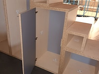 Lot 179 - trap met opbergruimte - afbeelding 3 van  4
