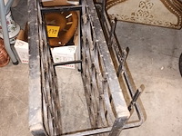 Lot 179 - wijnrek. 2 stuks - afbeelding 4 van  4