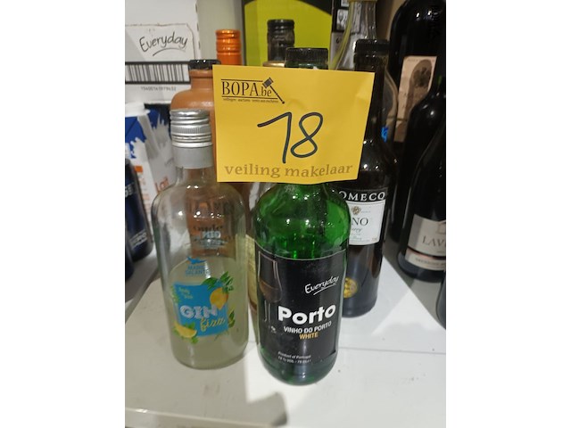 Lot 18 - aangebroken drank. 10 stuks - afbeelding 2 van  3
