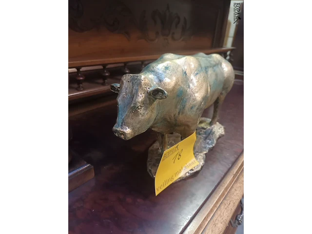 Lot 18 - beeld stier - afbeelding 2 van  5