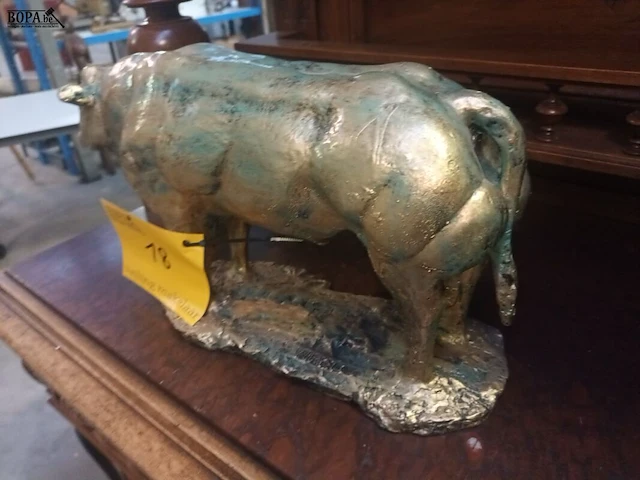 Lot 18 - beeld stier - afbeelding 3 van  5
