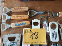 Lot 18 - biersleutels. 29 stuks - afbeelding 2 van  5
