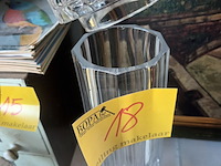 Lot 18 - boheemse deksel vaas kristal - afbeelding 4 van  6