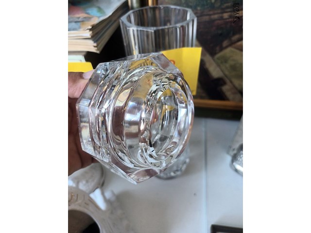Lot 18 - boheemse deksel vaas kristal - afbeelding 5 van  6