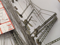 Lot 18 - bovenleiding onderdelen - afbeelding 2 van  4