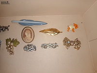 Lot 18 - broches. 10 stuks - afbeelding 3 van  3