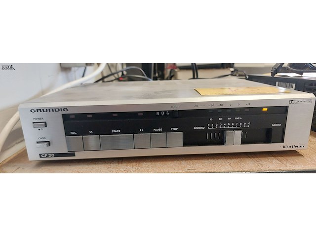 Lot 18 - casettespeler grundig cf20 - afbeelding 1 van  3