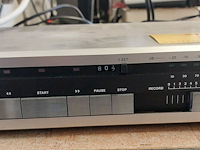 Lot 18 - casettespeler grundig cf20