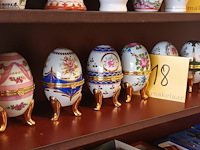 Lot 18 - deco eitjes. 7 stuks